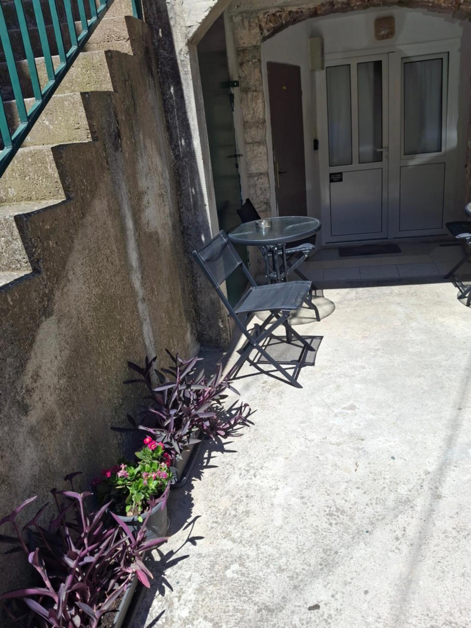 Old Town Apartment Nina 1 Split Exterior foto